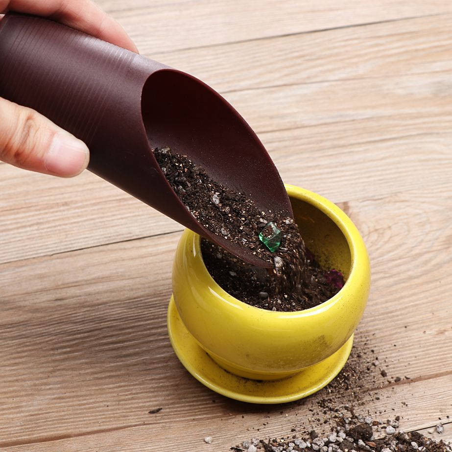 Gardening Tools Hoe - プラスチック製の庭の手入れ用の芝生の形をしたポーチ,植物が付いた園芸用の小さなガーデンツール,1ユニット