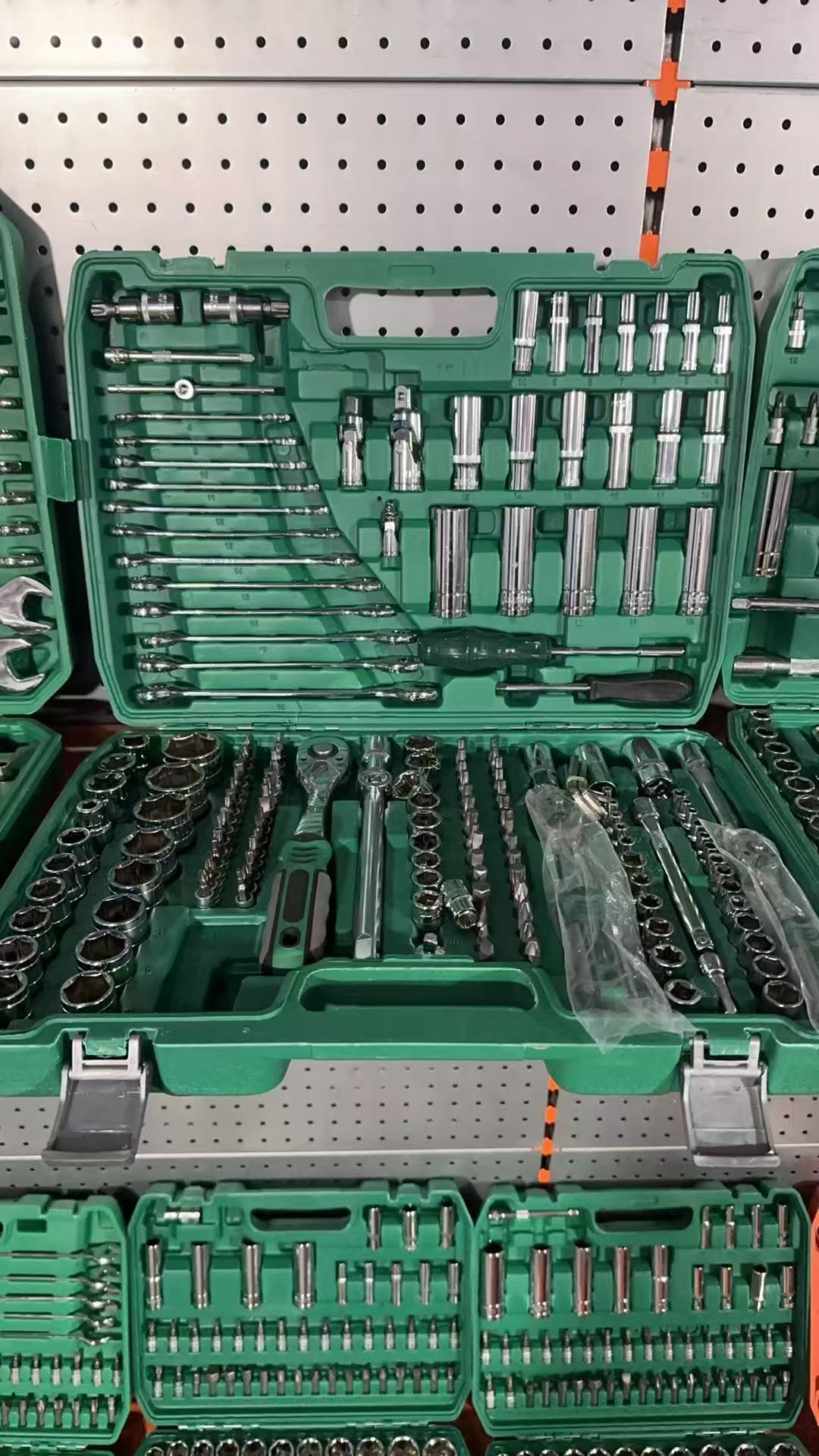 216ピースDIY自動車修理ツールキット、ハンドパワーソース - Gardening Tool Diy のレビューと価格